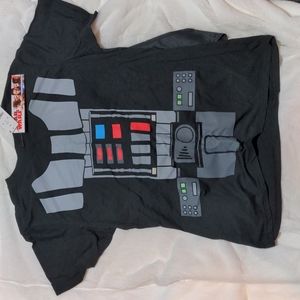 Star Wars Darth Vader T shirt with detachable cape men's S
